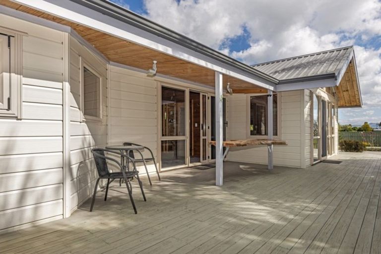 Photo of property in 122 Potae Avenue, Lytton West, Gisborne, 4010