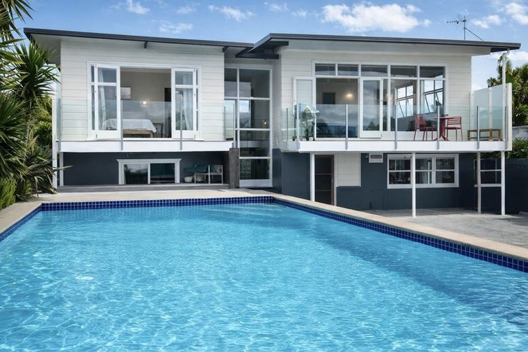 Photo of property in 4 Range Road, Swanson, Auckland, 0816