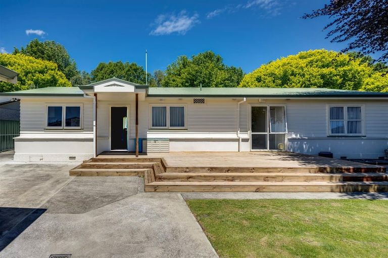 Photo of property in 906 Sylvan Road, Mayfair, Hastings, 4122