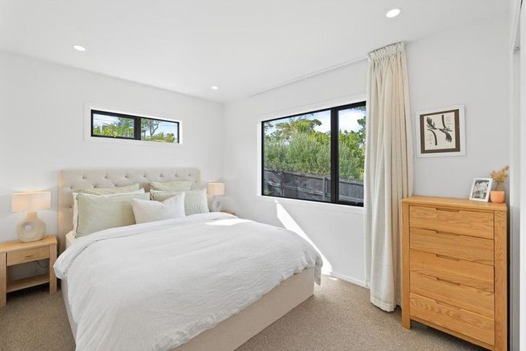 Photo of property in 85b Rosario Crescent, Red Beach, 0932