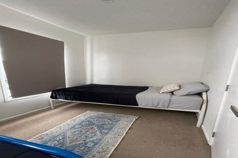 Photo of property in 14 Rara Lane, Manukau, Auckland, 2104