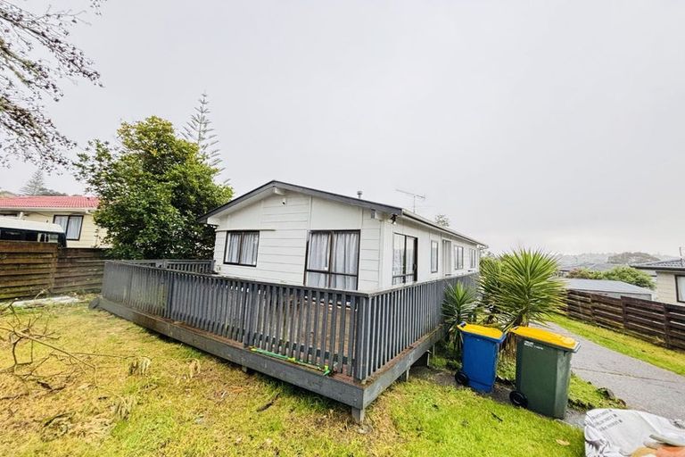 Photo of property in 19 Coey Place, Glen Eden, Auckland, 0602