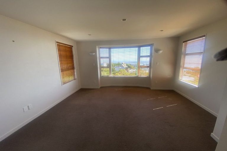 Photo of property in 1/5a Madeley Road, Mount Pleasant, Christchurch, 8081