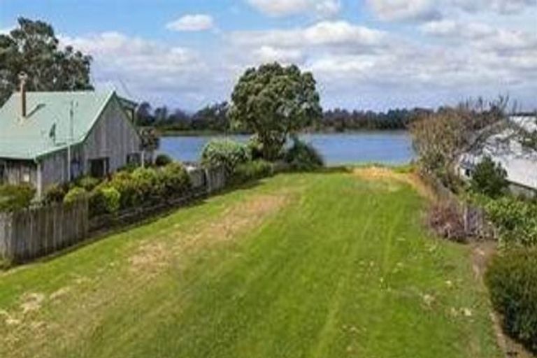 Photo of property in 22 Pohutukawa Drive, Athenree, Waihi Beach, 3177