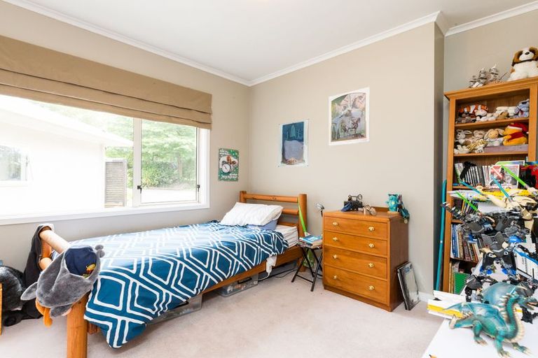 Photo of property in 6 Polson Hill Drive, Aokautere, Palmerston North, 4471