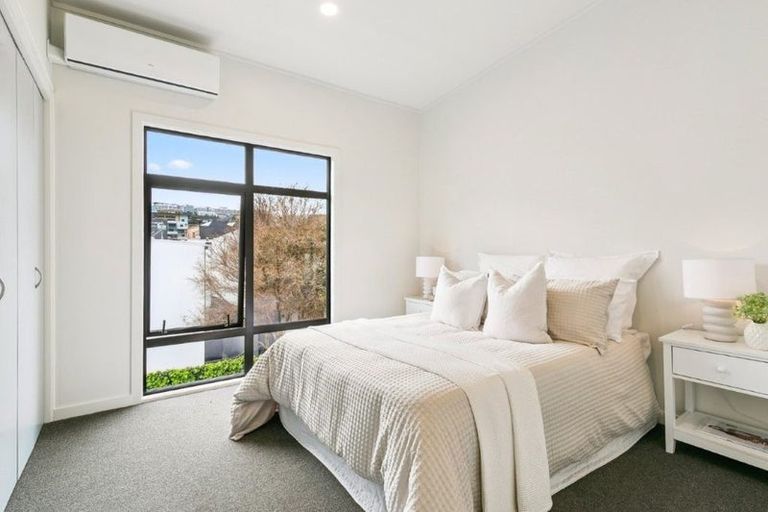 Photo of property in Mendosa Terraces Apartments, 31/9 Ebor Street, Te Aro, Wellington, 6011