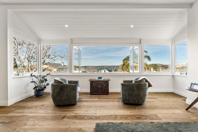 Photo of property in 19 Kerr Street, Devonport, Auckland, 0624