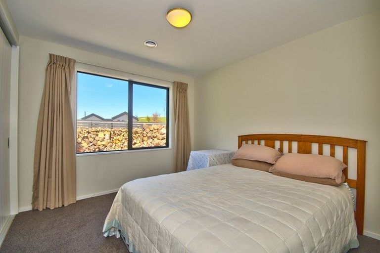 Photo of property in 10 Pendeen Crescent, Jacks Point, Queenstown, 9371