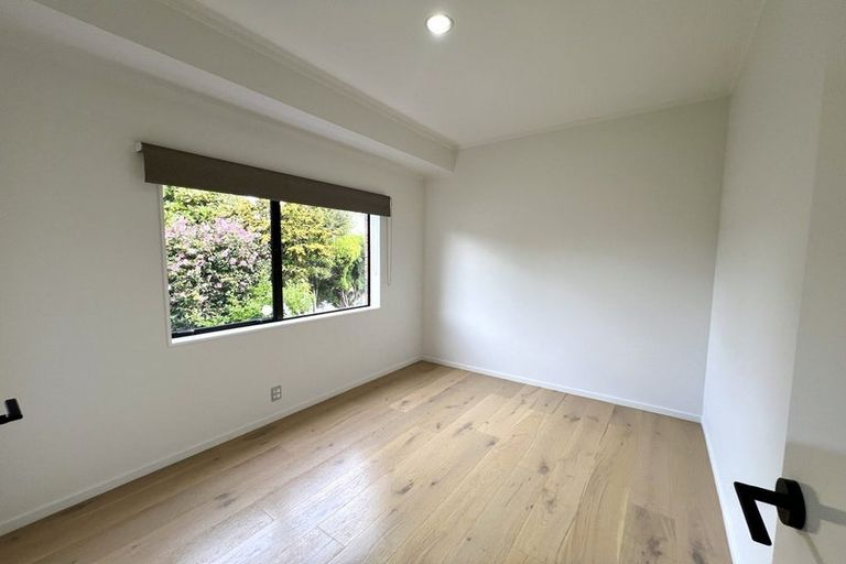 Photo of property in 9 West Fairway, Golflands, Auckland, 2013