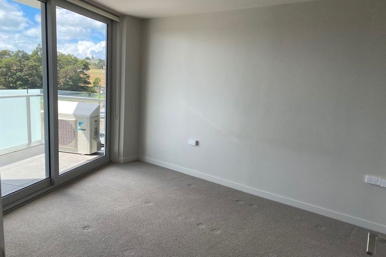 Photo of property in 604/27 Don Mckinnon Drive, Albany, Auckland, 0632