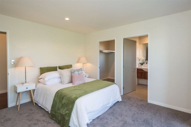 Photo of property in 2 Westburn Terrace, Burnside, Christchurch, 8041