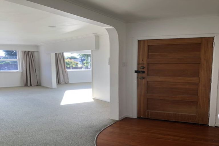 Photo of property in 19 Kingsley Street, St Andrews, Hamilton, 3200