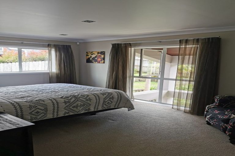 Photo of property in 67 San Valentino Drive, Henderson, Auckland, 0612