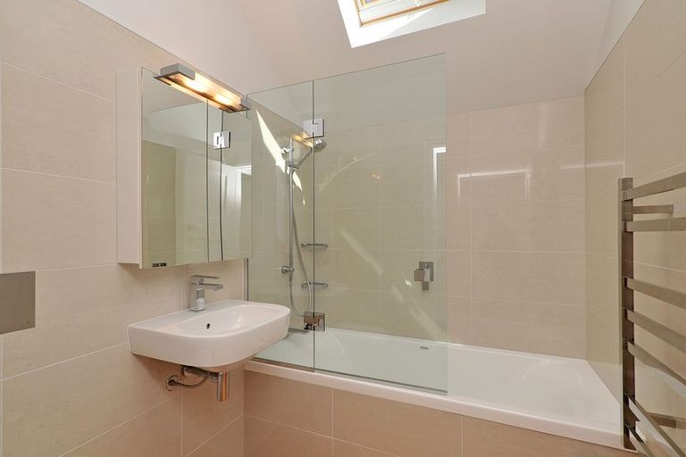 Photo of property in 63 Brougham Street, Mount Victoria, Wellington, 6011