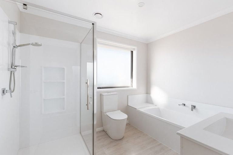 Photo of property in 31 Empire Crescent, Papamoa, 3118