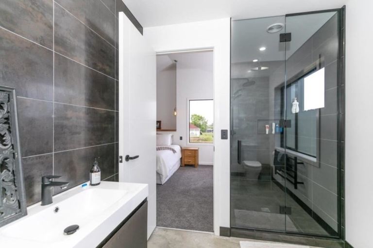 Photo of property in 22c Deseret Road, Temple View, Hamilton, 3218