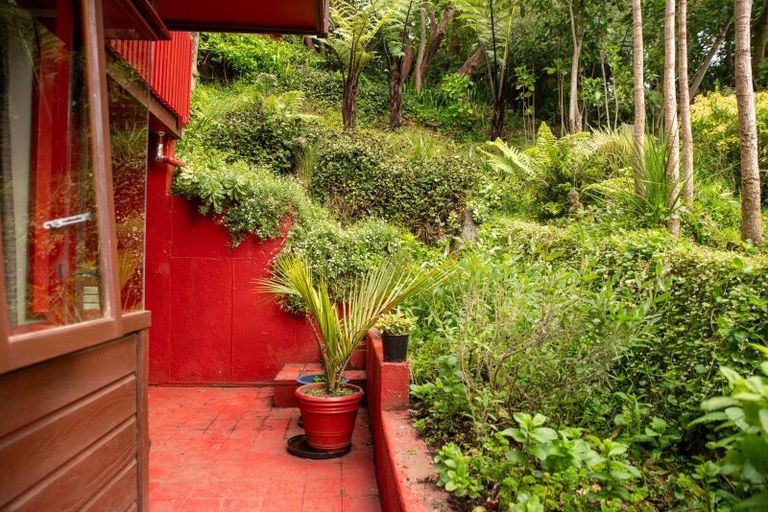 Photo of property in 6a Joll Street, Karori, Wellington, 6012