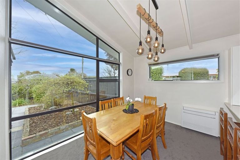 Photo of property in 9 Gainford Street, Avonhead, Christchurch, 8042