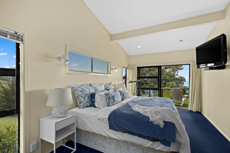 Photo of property in 1 Jackson Crescent, Mahurangi East, Warkworth, 0982