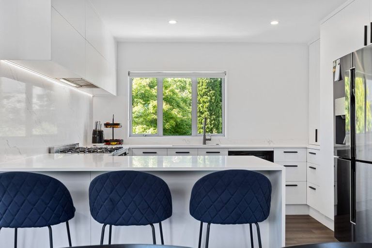 Photo of property in 61a Cashmere Road, Cashmere, Christchurch, 8022