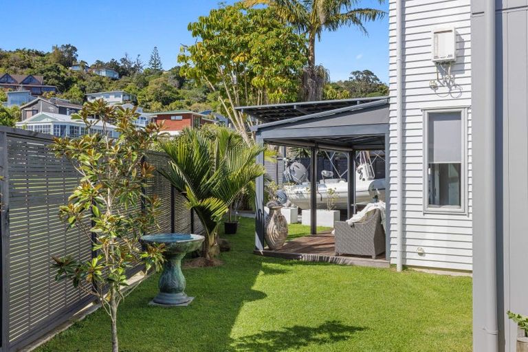 Photo of property in 40a Matakatia Parade, Matakatia, Whangaparaoa, 0930