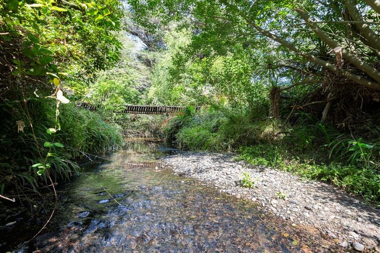 Photo of property in 6 Polson Hill Drive, Aokautere, Palmerston North, 4471