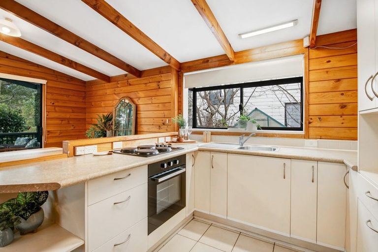 Photo of property in 22 Randal Place, Bayview, Auckland, 0629