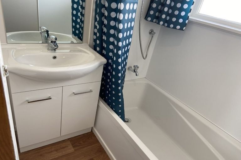 Photo of property in 3/50a Ebdentown Street, Ebdentown, Upper Hutt, 5018