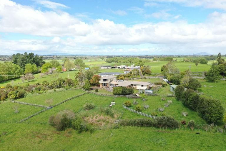 Photo of property in 1385 Te Pahu Road, Karamu, Hamilton, 3285