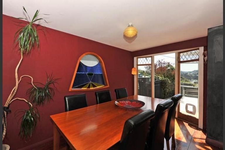 Photo of property in 10 Brooklyn Terrace, Brooklyn, Wellington, 6021