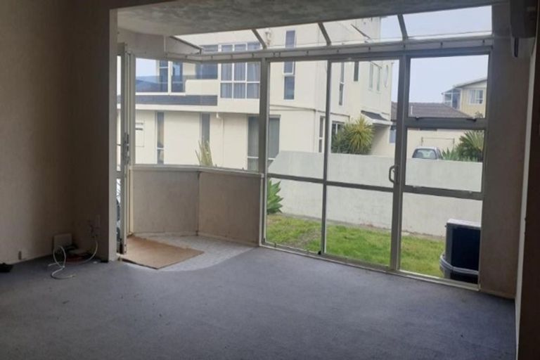 Photo of property in 2/181 Marine Parade, Mount Maunganui, 3116