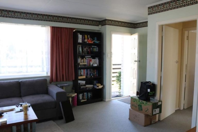 Photo of property in 16 Percy Cameron Street, Avalon, Lower Hutt, 5011