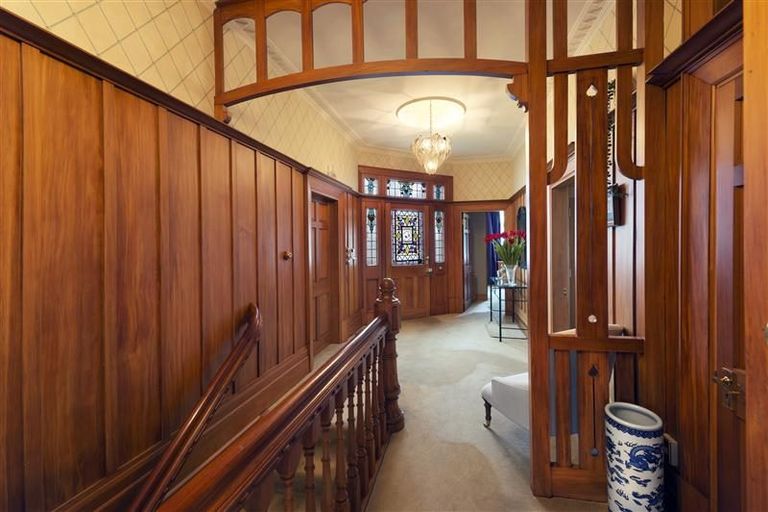 Photo of property in 80 Brougham Street, Mount Victoria, Wellington, 6011