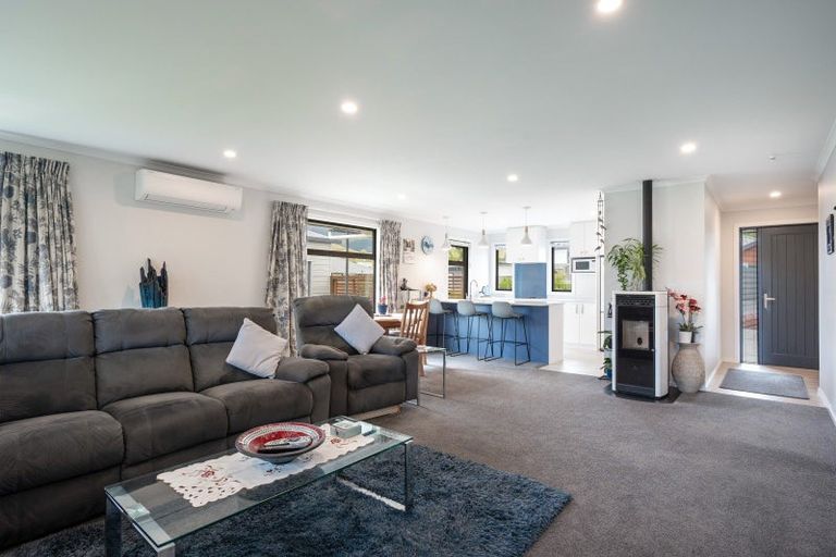 Photo of property in 98 Daelyn Drive, Richmond, 7020