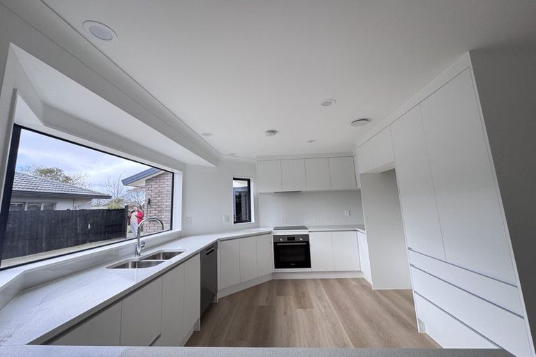 Photo of property in 18a Bushlands Drive, Albany, Auckland, 0632