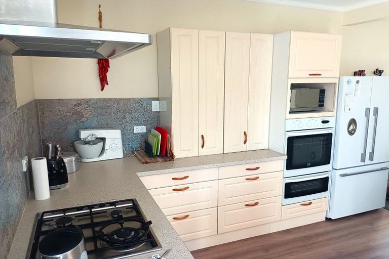 Photo of property in 50 Queen Street, Westport, 7825