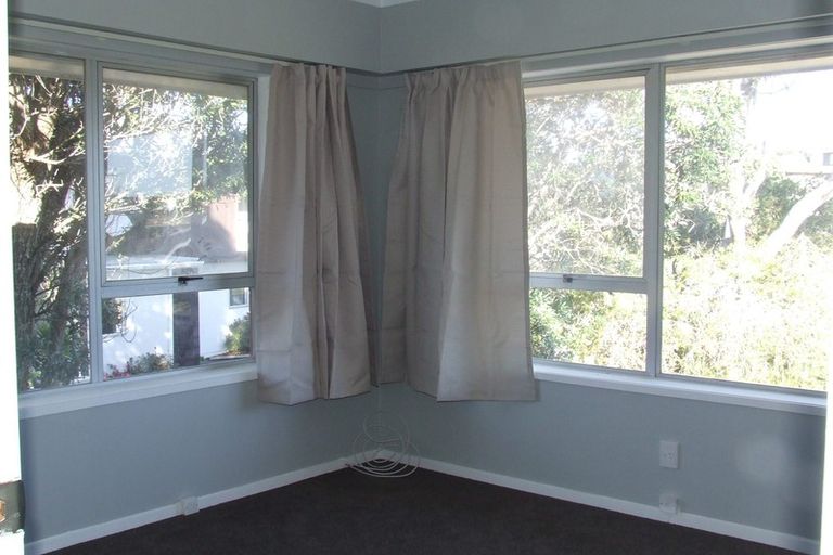 Photo of property in 2 Malters Place, Browns Bay, Auckland, 0630