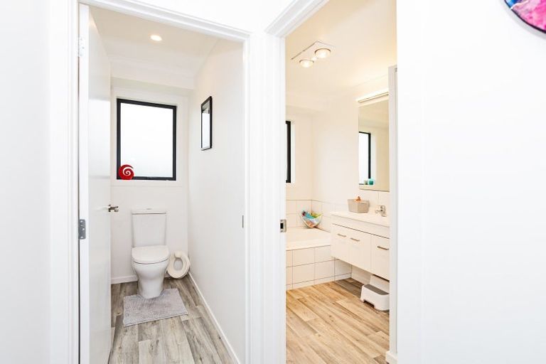 Photo of property in 83 Watt Road, Otatara, Invercargill, 9879