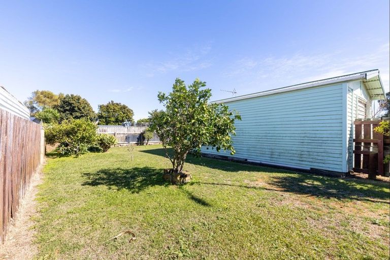 Photo of property in 69b Hume Street, Waitara, 4320