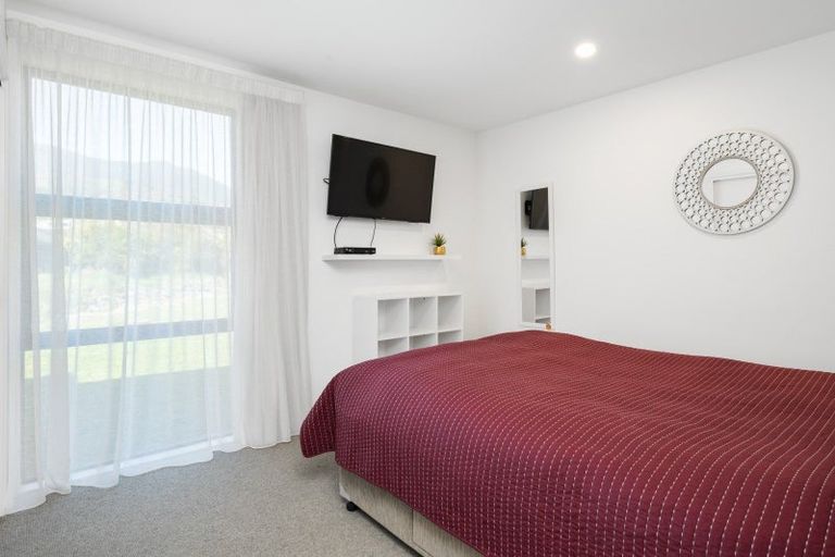 Photo of property in 11b Beach Road, Waikawa, Picton, 7220