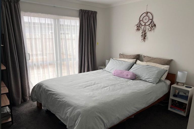 Photo of property in 21 Kutukutu Street, Takanini, 2112