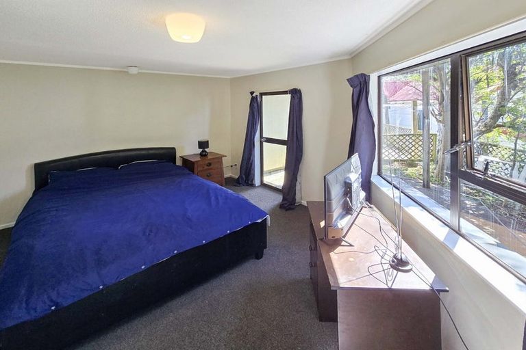 Photo of property in 53 Hankey Street, Mount Cook, Wellington, 6011