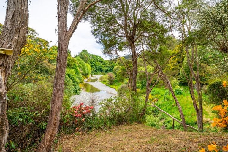 Photo of property in 166 Breakneck Road, Herbert, Oamaru, 9495