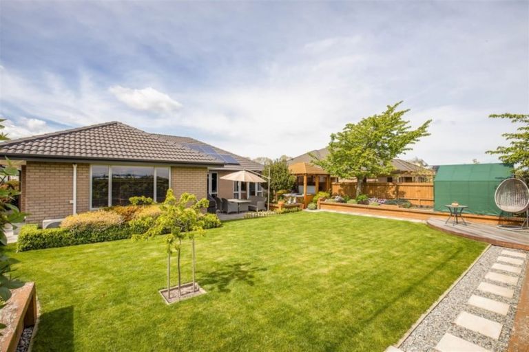 Photo of property in 51 Mokihi Gardens, Hillmorton, Christchurch, 8024