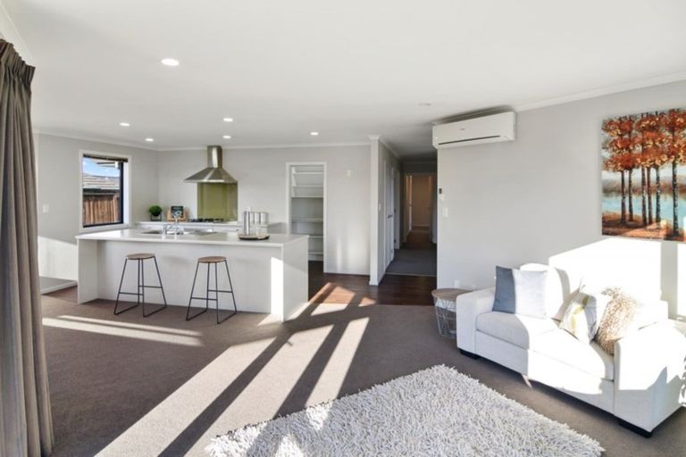 Photo of property in 15 Cole Thomas Place, Huntington, Hamilton, 3210