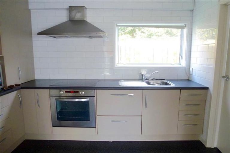 Photo of property in 5/134 Calliope Road, Stanley Point, Auckland, 0624