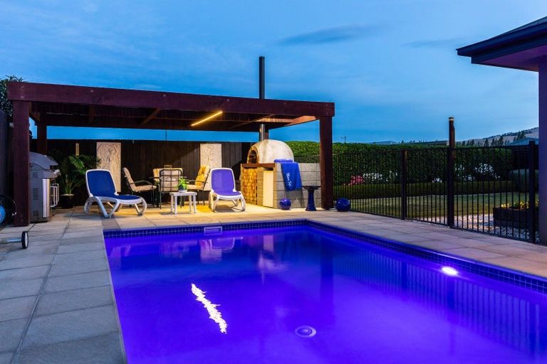 Photo of property in 12 Puketea Place, Redwoodtown, Blenheim, 7201