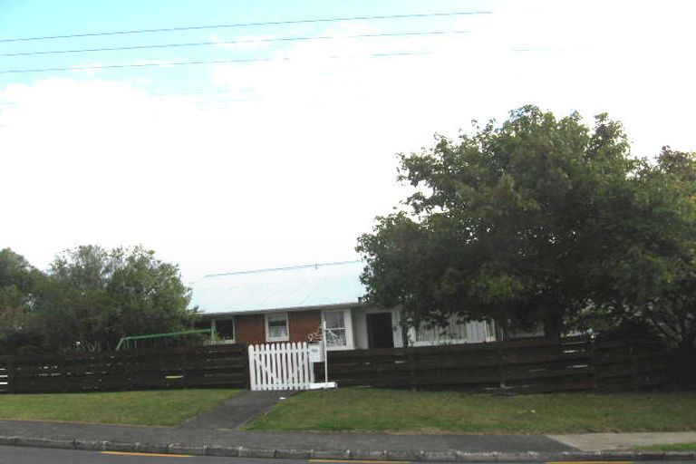 Photo of property in 170 Glengarry Road, Glen Eden, Auckland, 0602