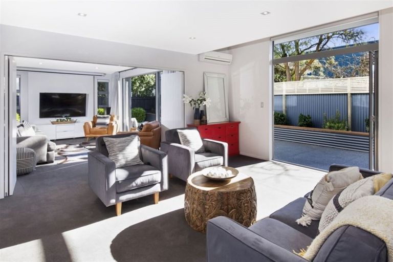 Photo of property in 15a Tomes Road, St Albans, Christchurch, 8052