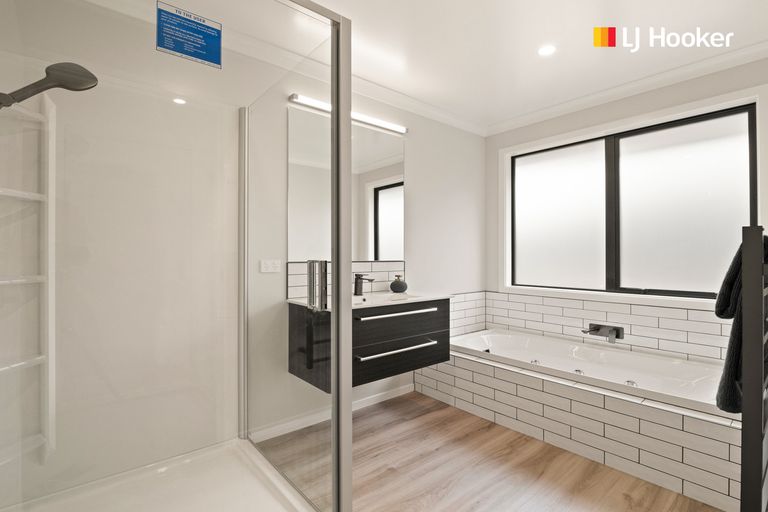 Photo of property in 60 Heathfield Drive, Mosgiel, 9024